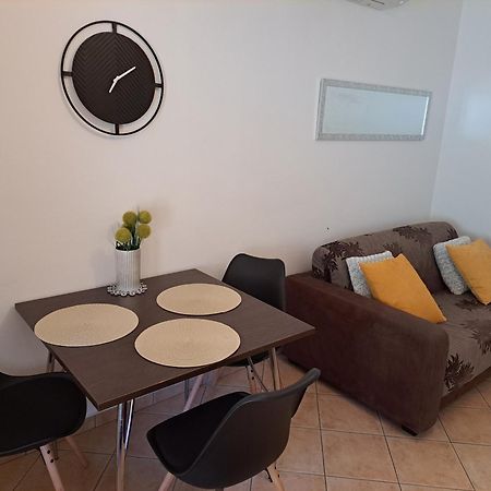 Studio Apartments Pinia-Marina Porec Luaran gambar