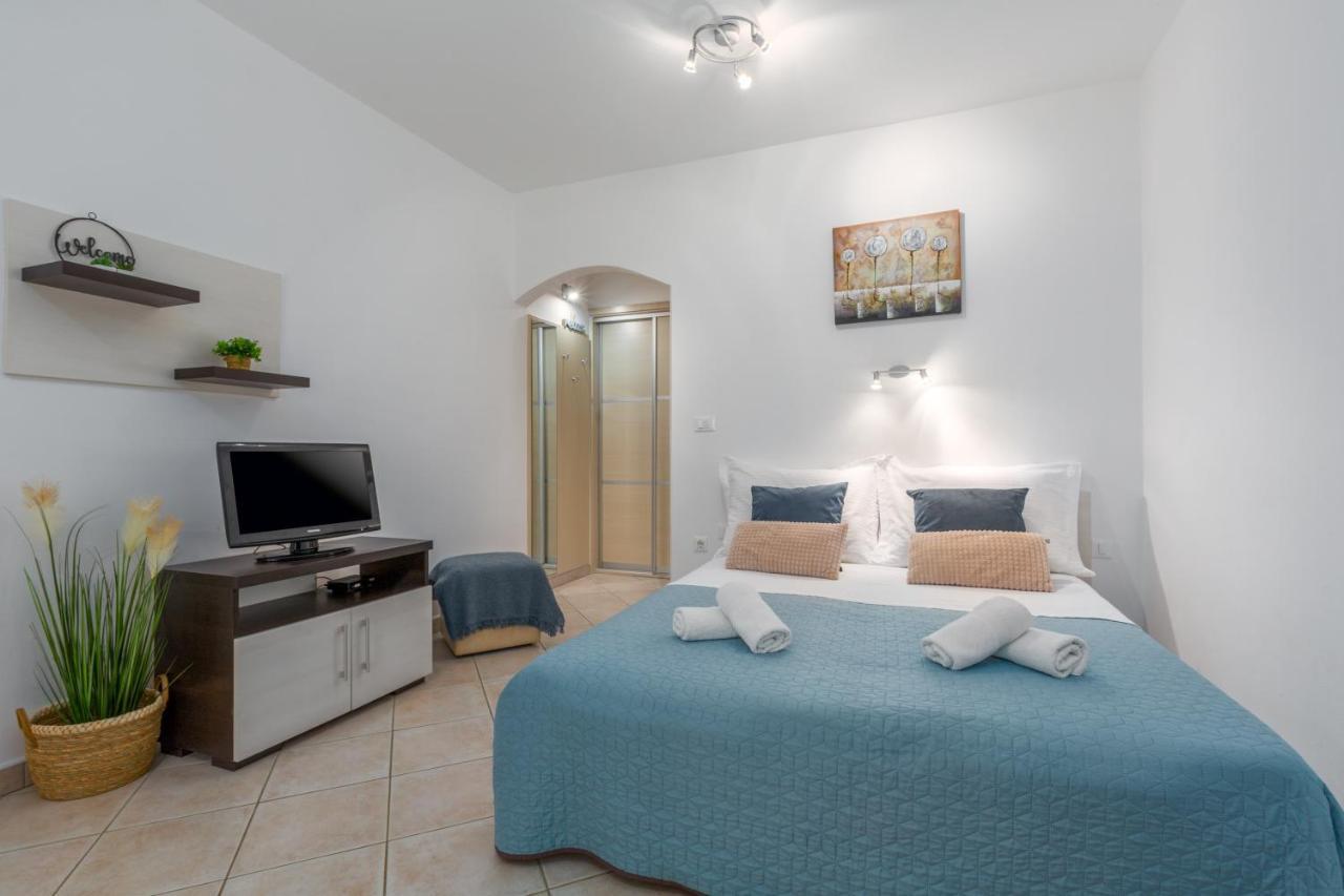 Studio Apartments Pinia-Marina Porec Luaran gambar
