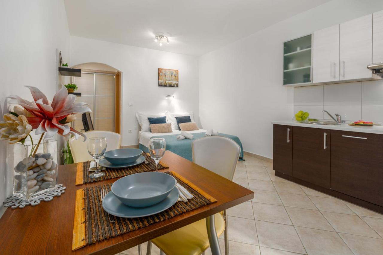 Studio Apartments Pinia-Marina Porec Luaran gambar